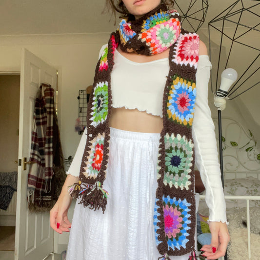 The amazing crochet scarf